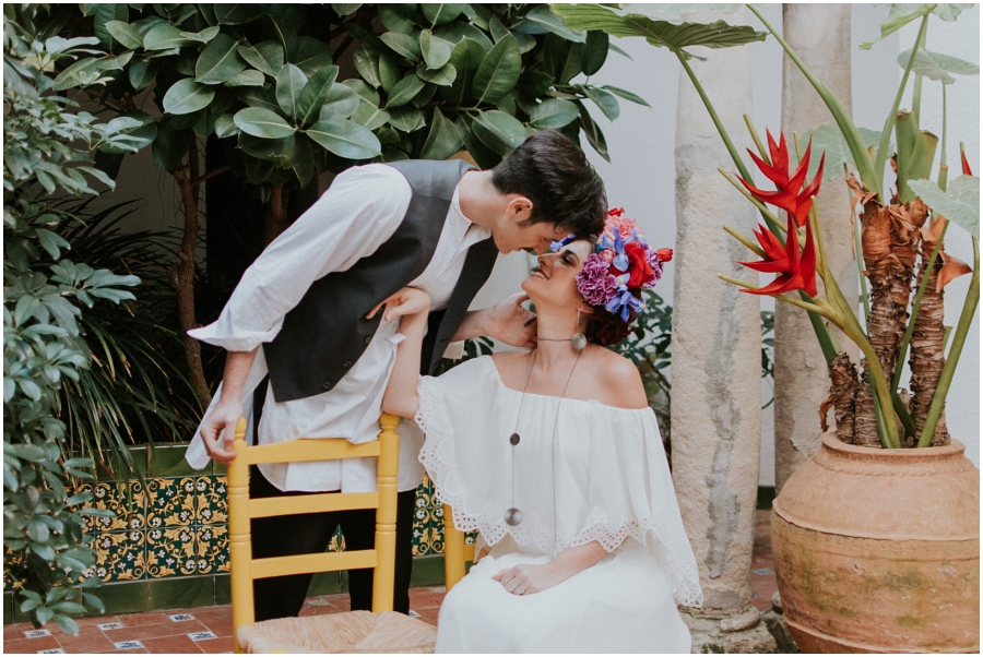 Boda diferente Frida Kahlo Inspired Wedding. Destination wedding photographer Spain.